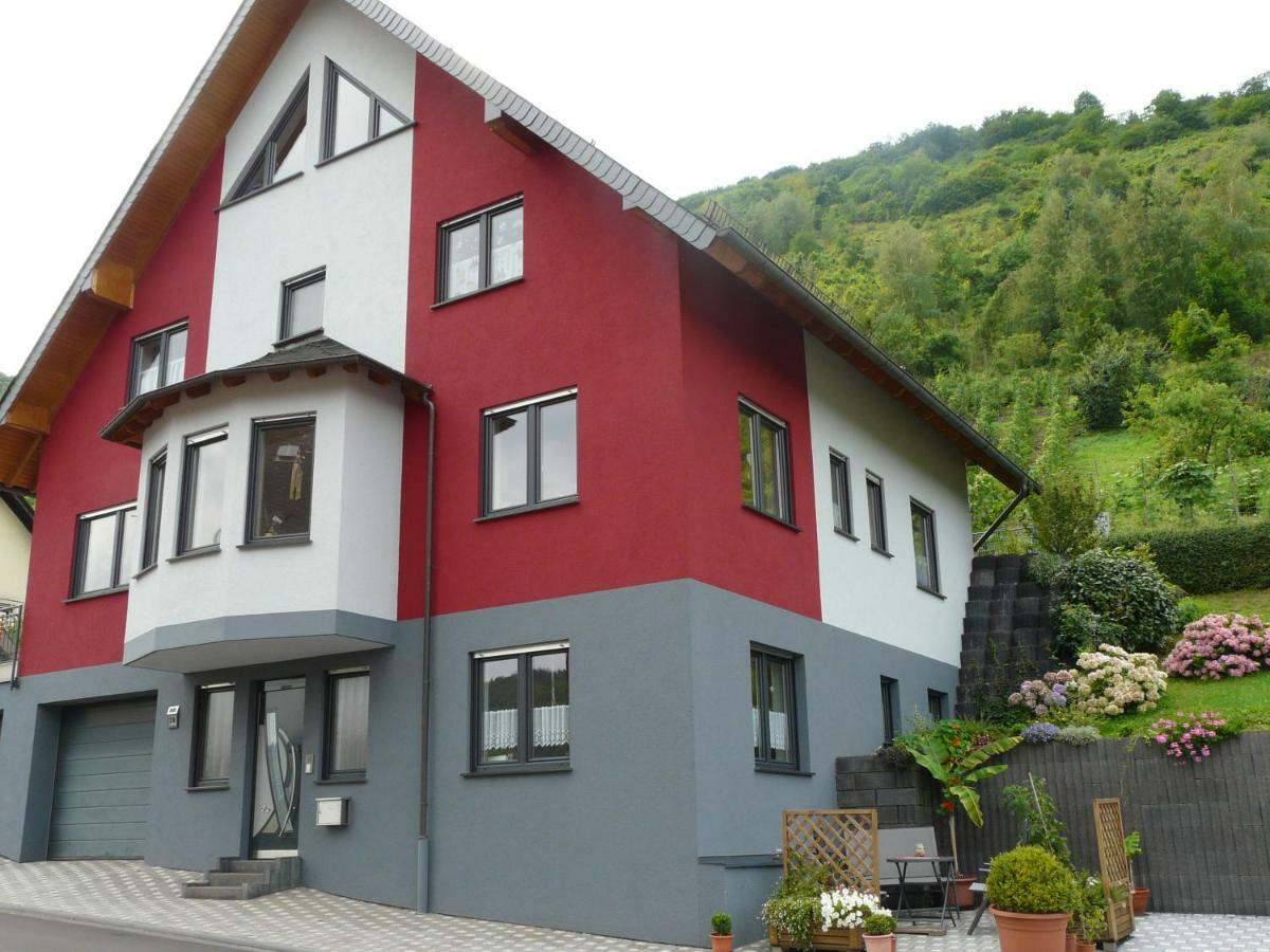 Ferienwohnung Hermann Sankt Aldegund Exterior foto